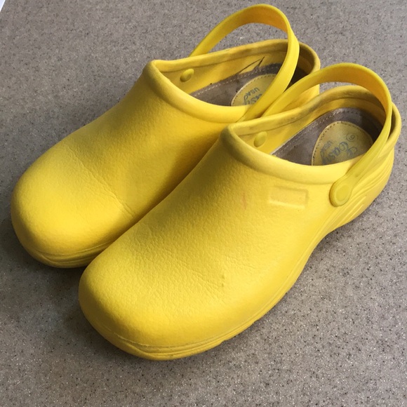 EASY USA Comfort Beach Clogs 9 - Picture 2 of 8